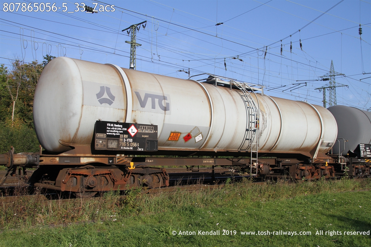 807865056-5_33_Zacs.JPG